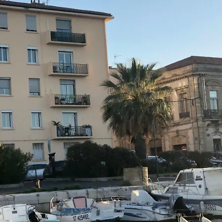 L'escale Setoise Apartament *